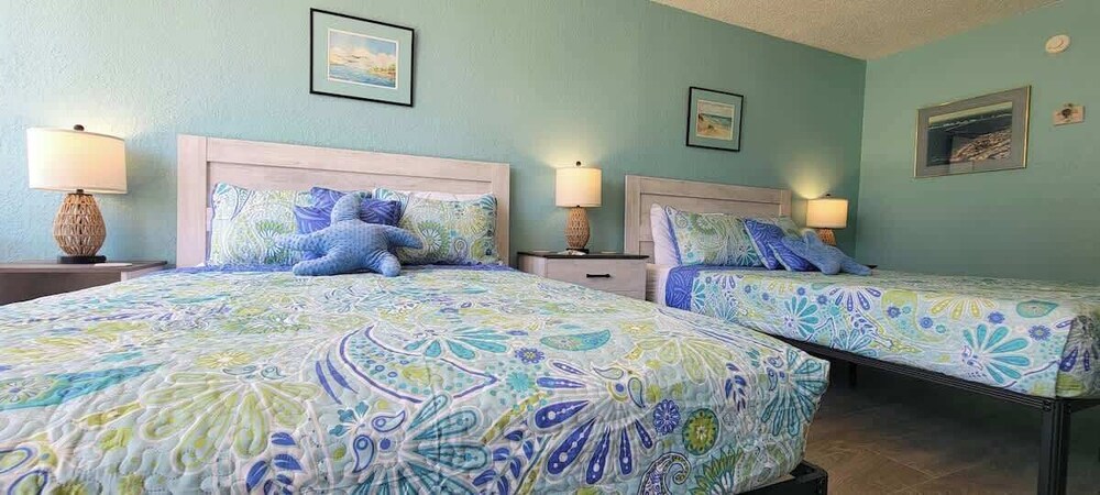 Beachfront Hotspot - New Furnishings - Pool - 1st Floor