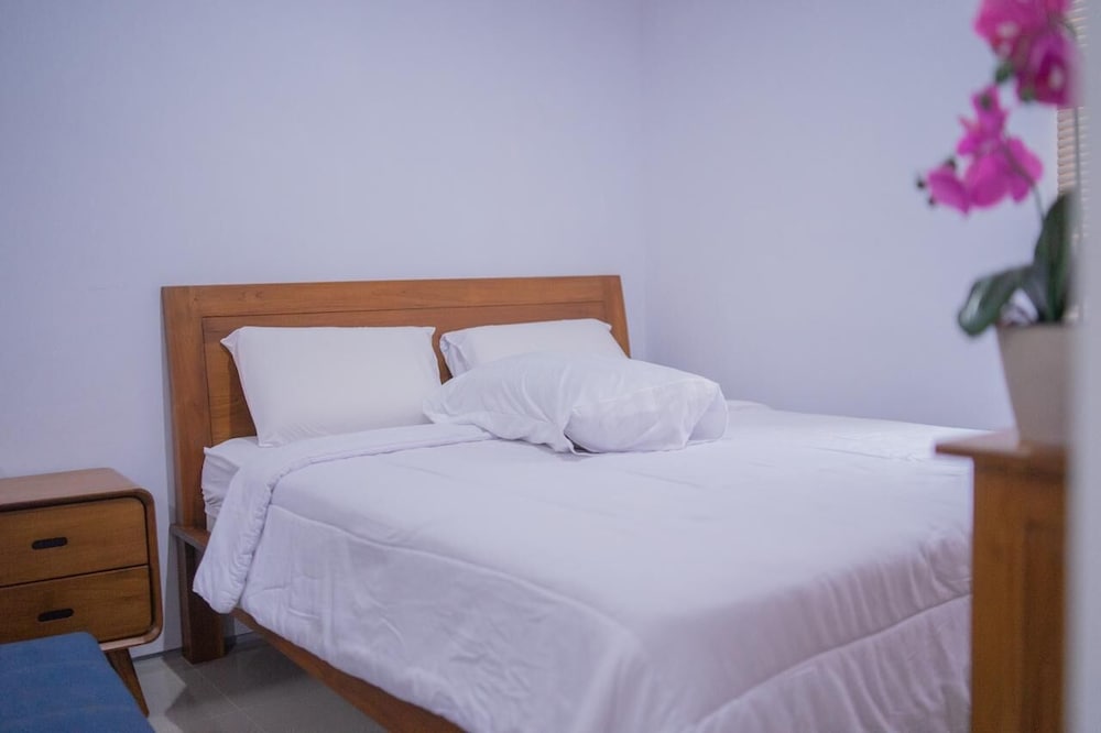 Amazing 3 Bedroom Villa With Swimming Pool Close to the Beach