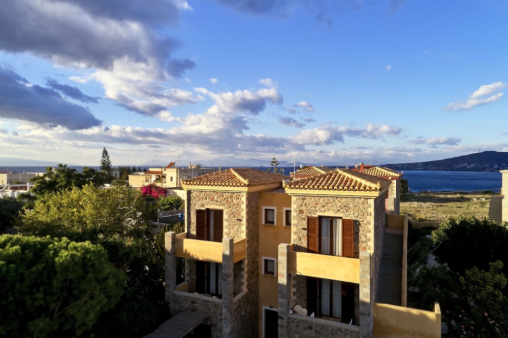Angelina Aegina Boutique Escape