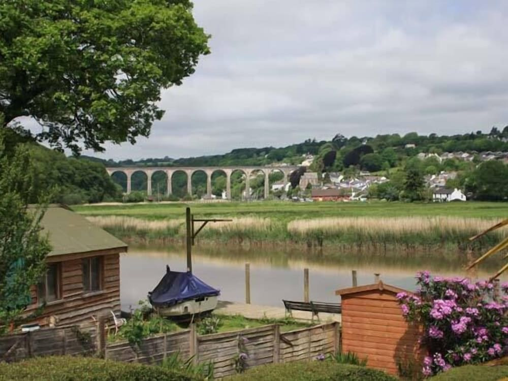 Yelverton Vacations - Tuckermarsh Quay River Cottage 2 - Property Image 4