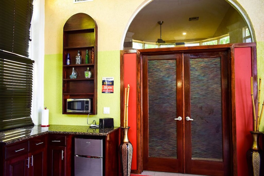 Brownstone Marlin Drive