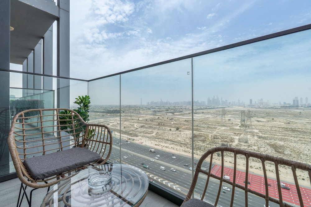 An Exceptional Studio in JVC That Sleeps 2