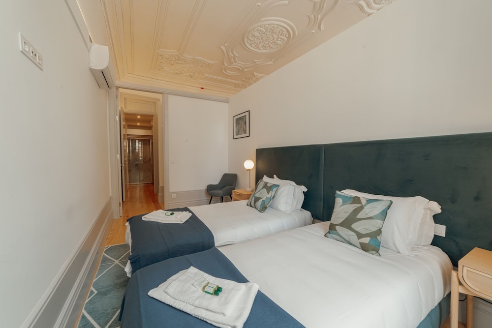 Heart OF Porto Apartment A by Vacationy