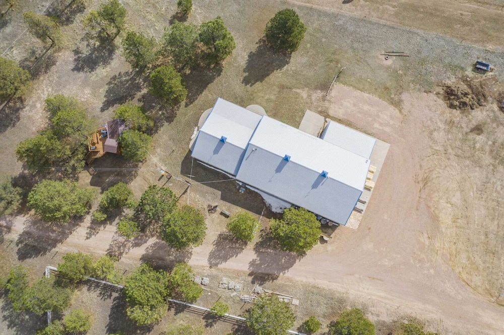 3BD Barndominium🐎 Ranch Experiencefoosball Snow Shoeswinter Trails view 5