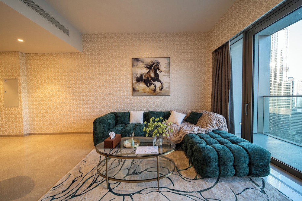 One Lux Stay Grande Signature Residences