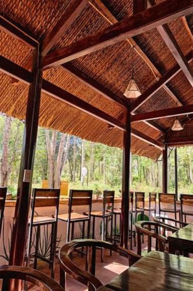 COTTAGES Resort - Ong Lang Beach view 3