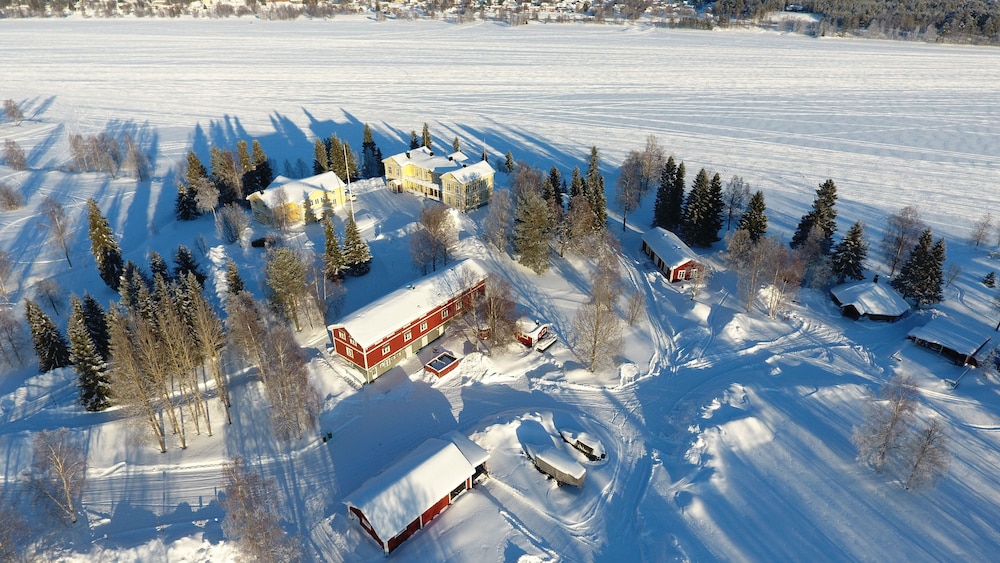 Filipsborg, the Arctic Mansion