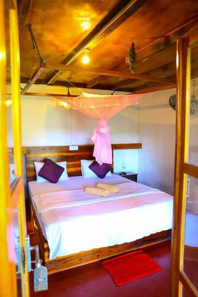 Ella Bamboo Cabana