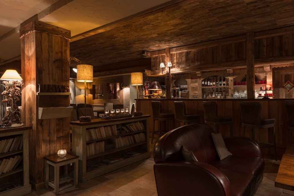 Huez Vacations - Hotel Au Chamois d'Or by Les Etincelles - Property Image 42
