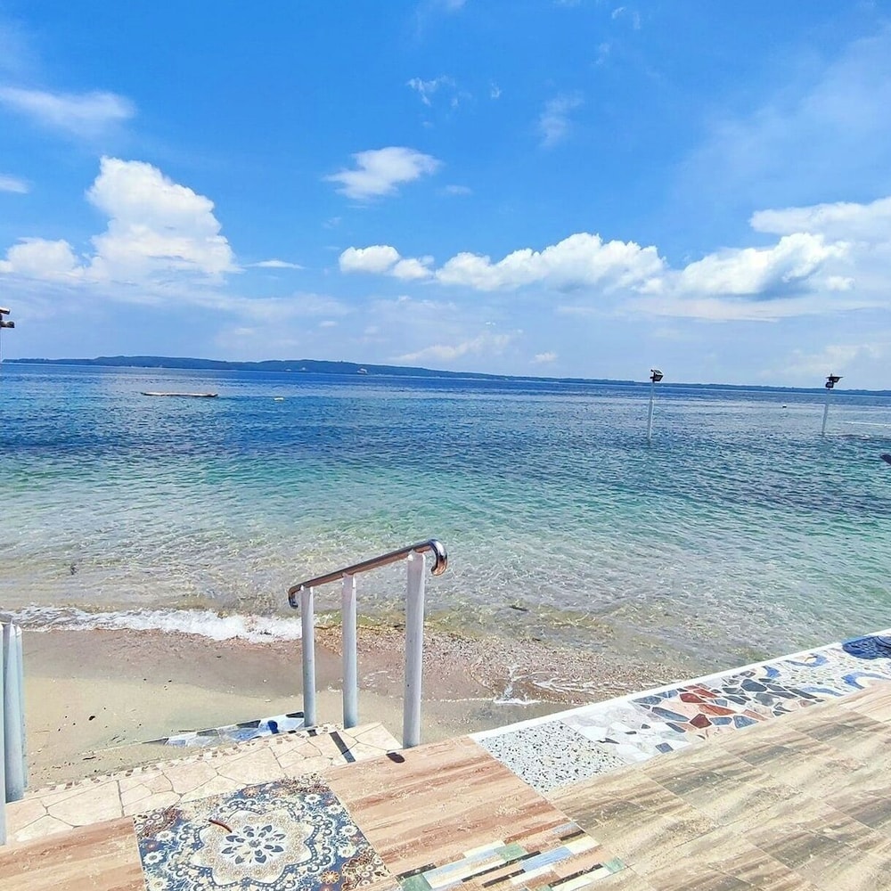 RGV Beach resort