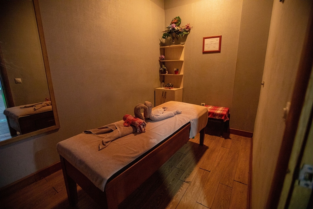 The Green Park Merter - Image 26