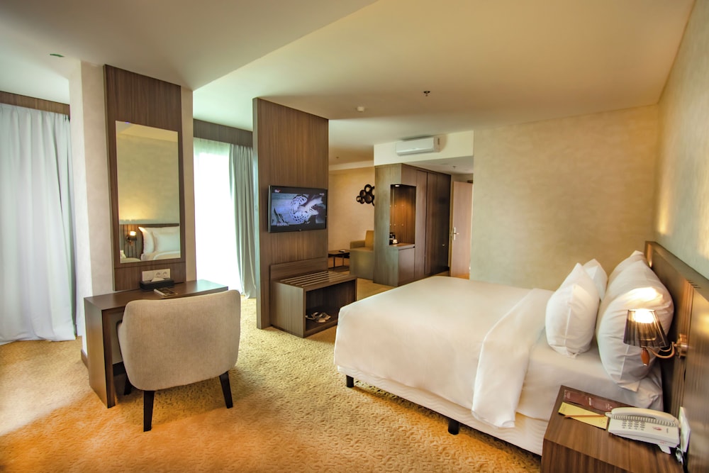 Labersa Hotel And Convention Center Toba Balige