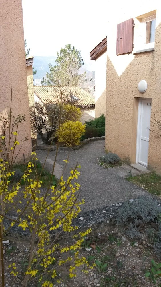 Photo 36