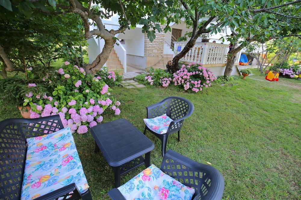 Photo 23