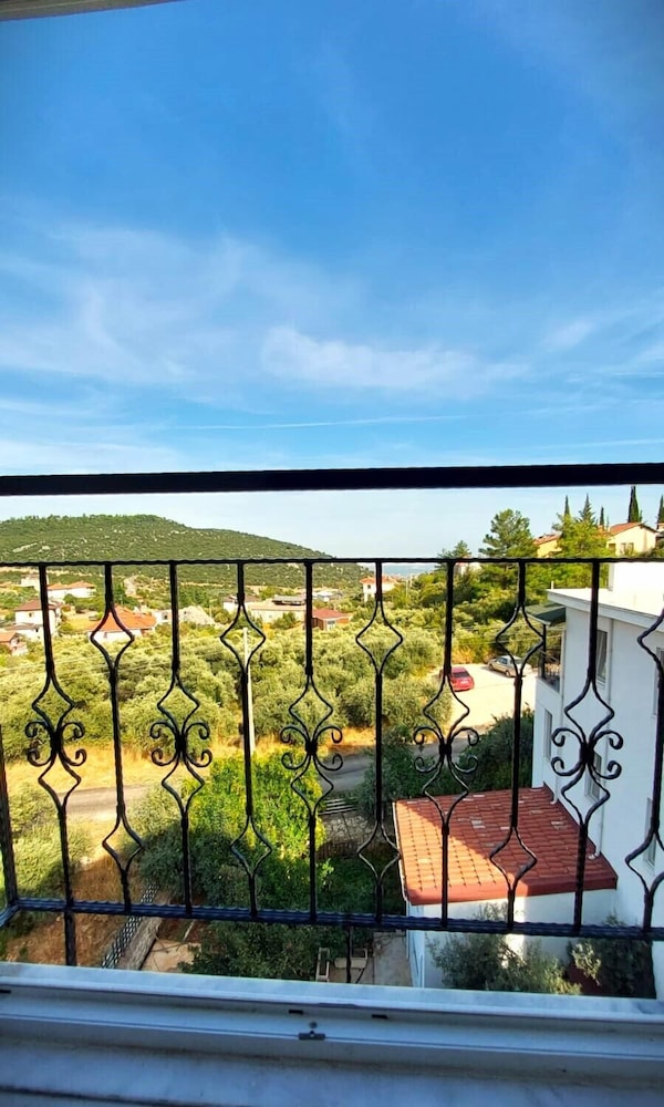 Seron Mountain House view 5