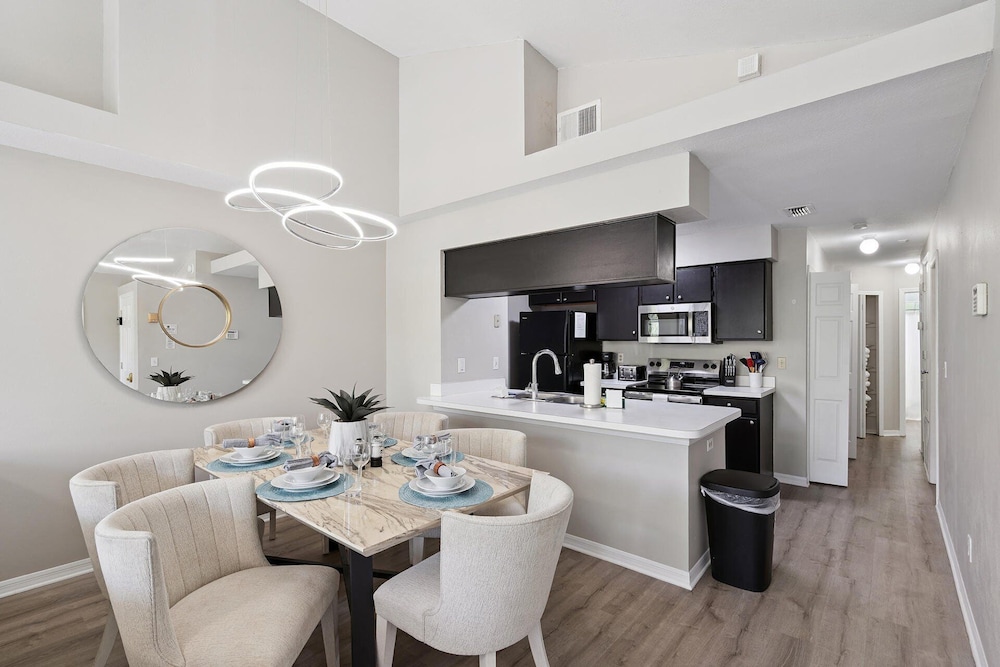 2022 Royal Bay Blvd Unit 94