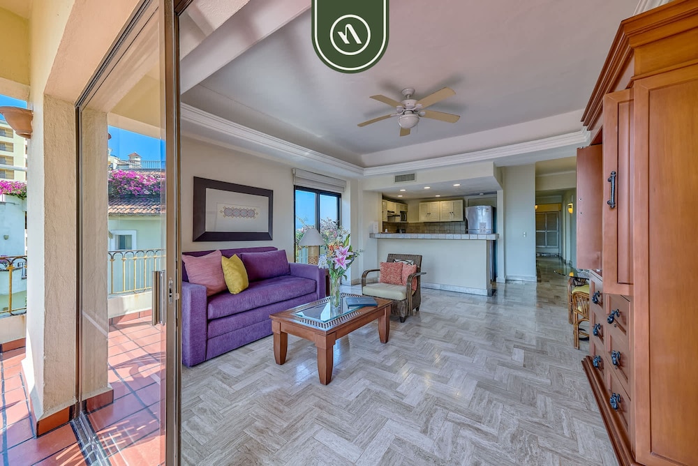 Velas Marina Vallarta 2601