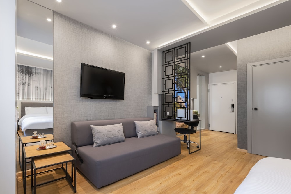 Athens Center Luxury Suite