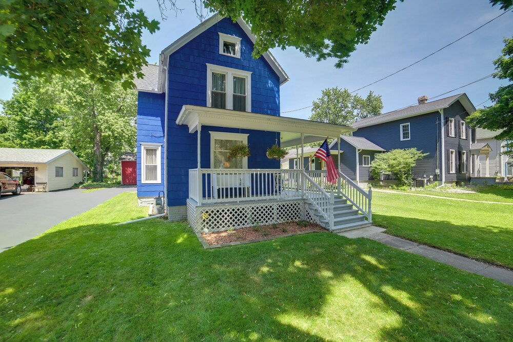 Fire Pit, BBQ & Yard: Family Home in Adrian view 2