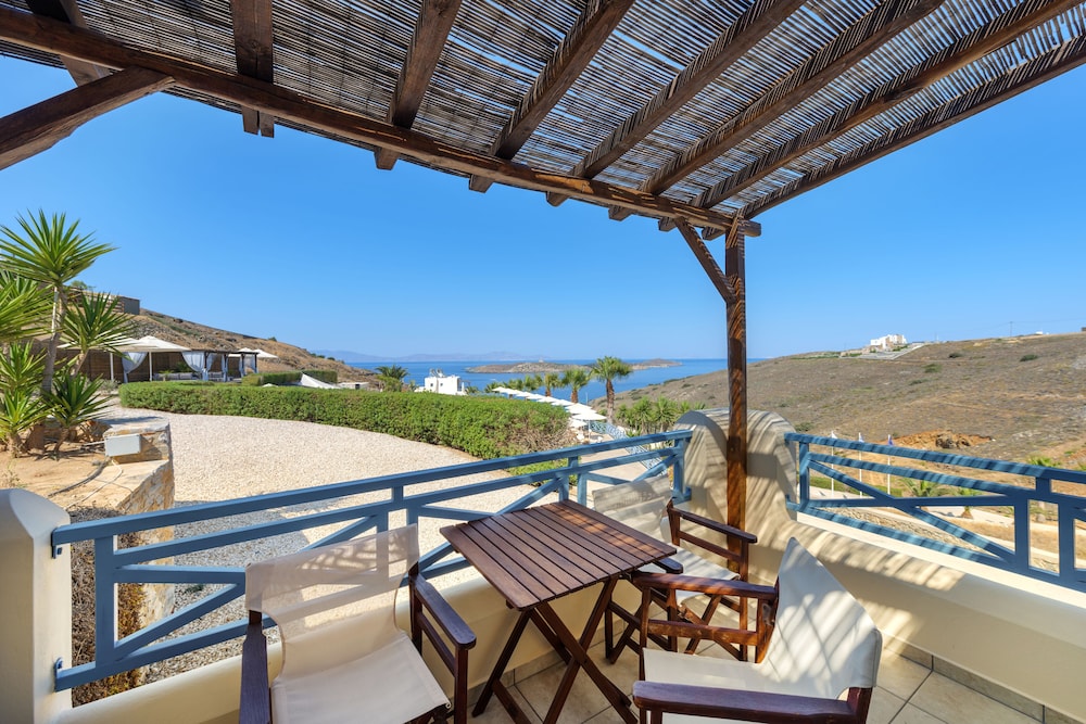 Sunrise Beach Suites