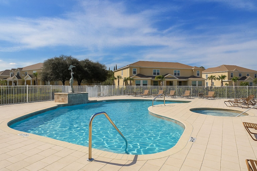 Brand New Luxury House in Clermont