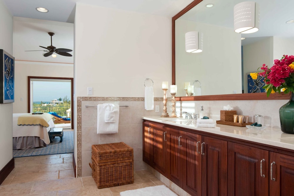 Villa La Percha With 4 Bedrooms and 4 5 Bathrooms