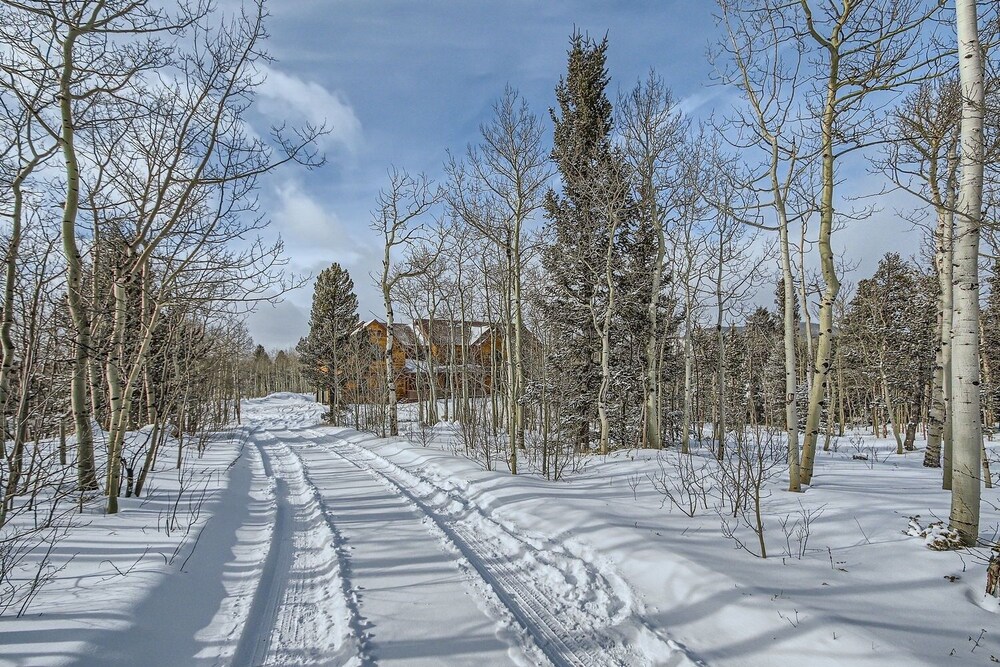Mountain Majesty 6 Bedroom Home
