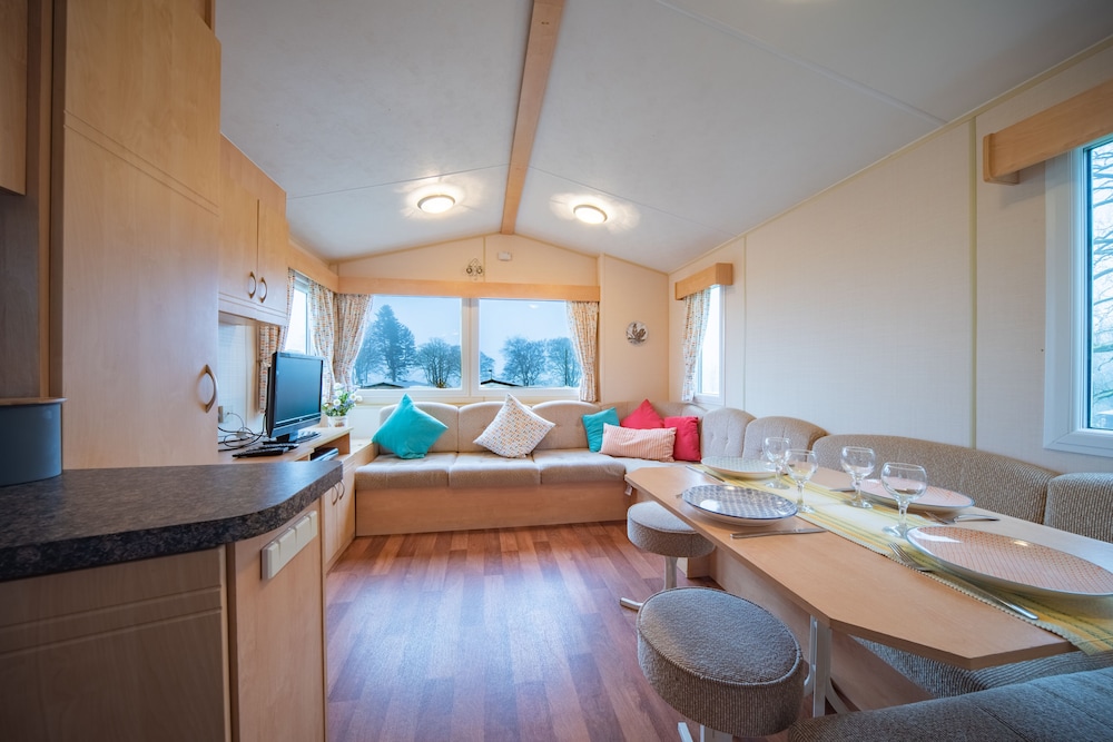 Family Caravan at Beautiful Three Lochs Park view 2