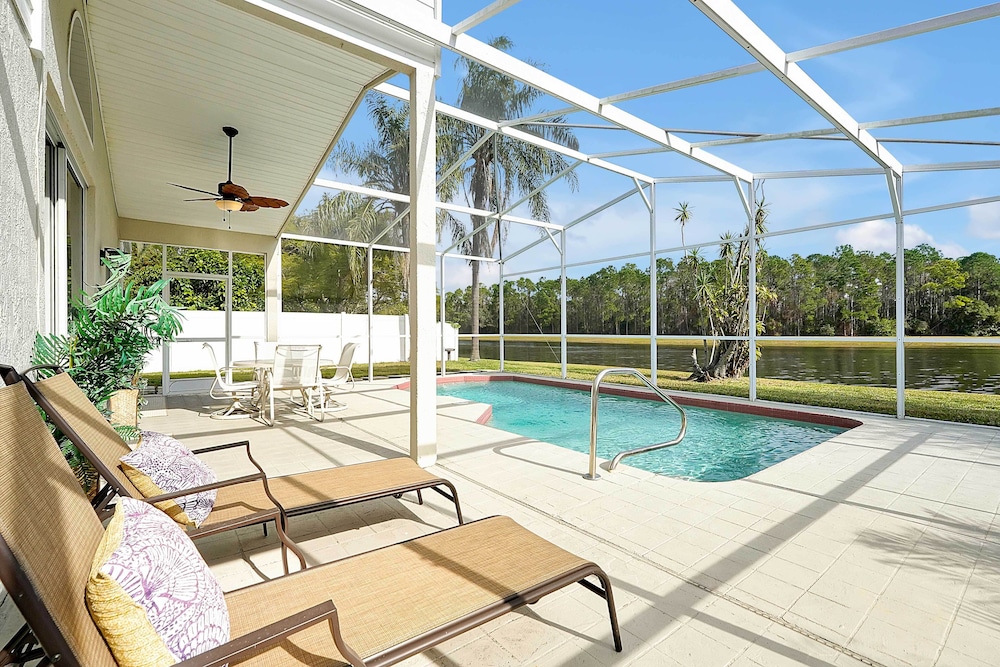 Near Disney & Universal: Family Retreat in Orlando
