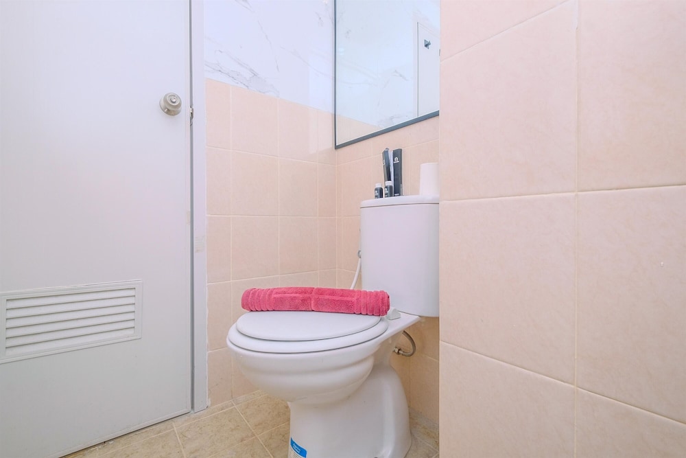 Best and Comfy 2BR Podomoro Golf View Apartment