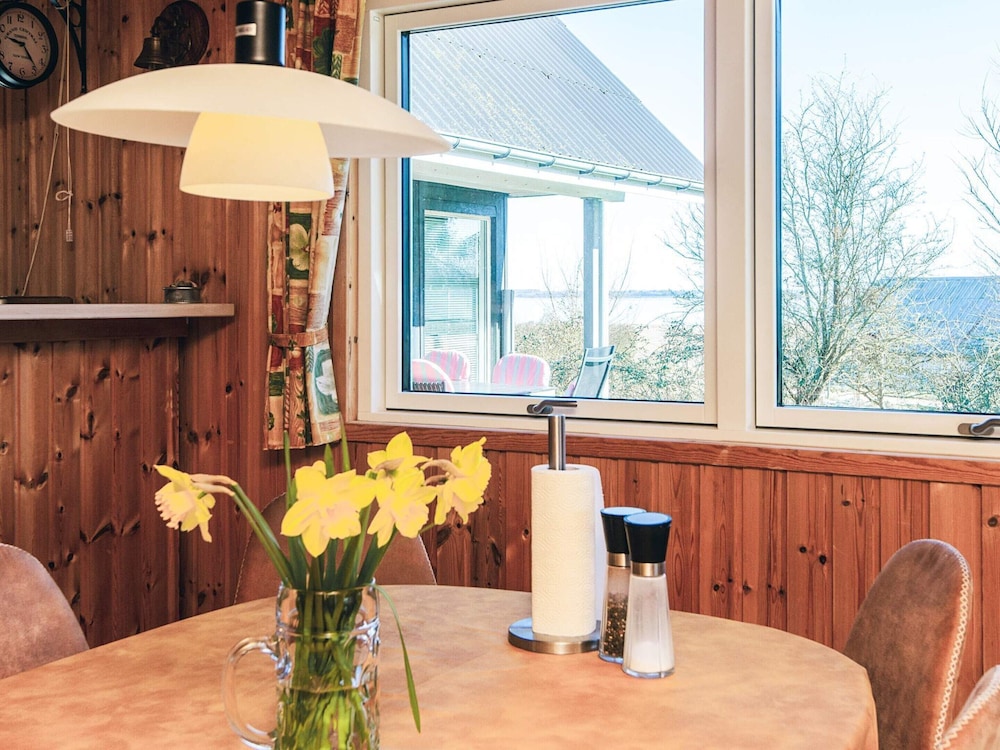 6 Person Holiday Home in Oster Assels