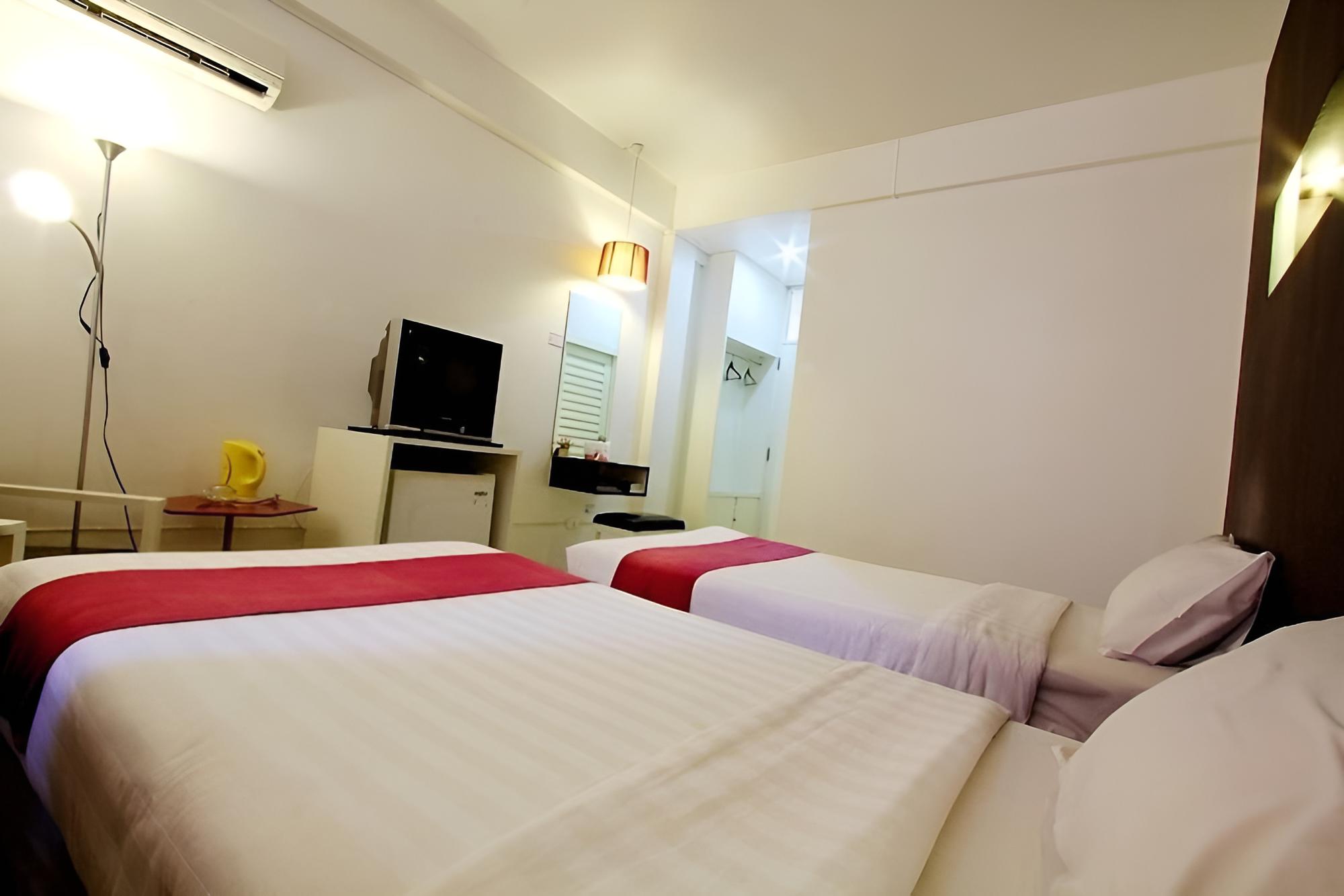 The Ratchathani Hotel