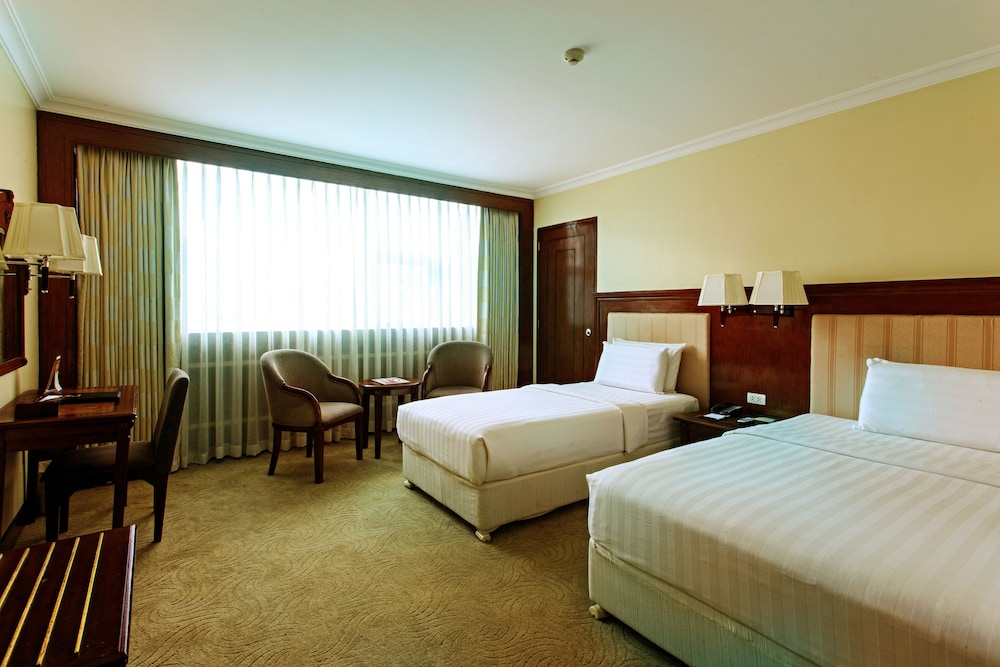 Cebu Vacations - Cebu Parklane International Hotel - Property Image 55