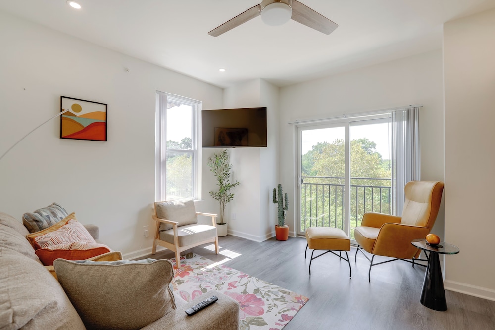 Penthouse Condo w/ Rooftop Deck in Philadelphia!