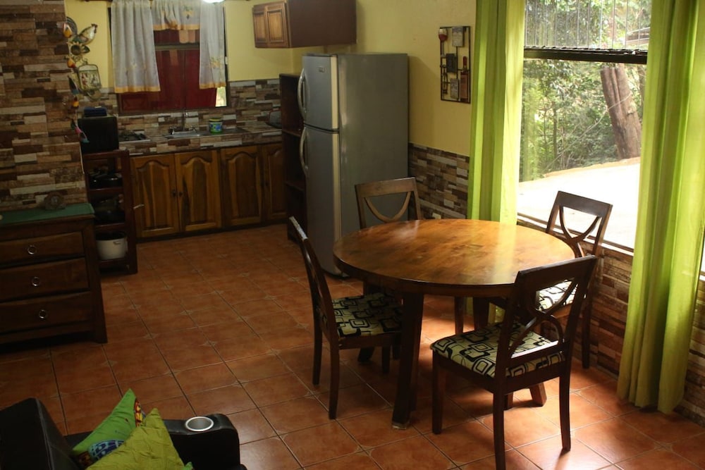 Cabañas Lunas del Poas