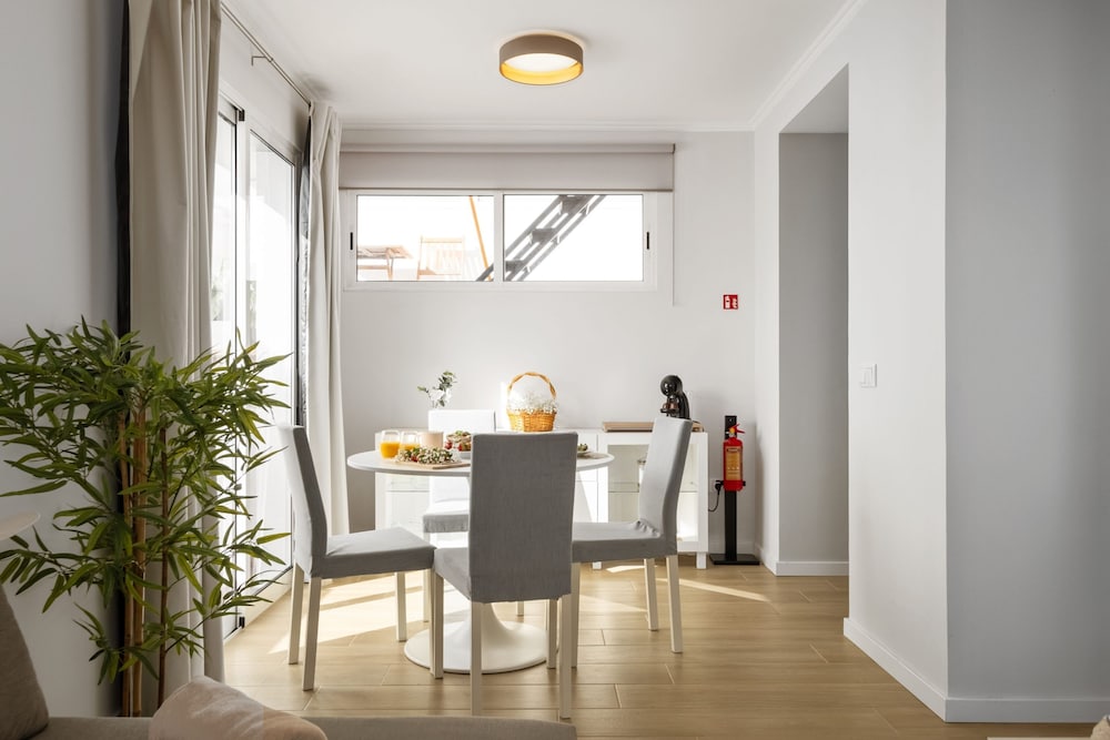 City Centre Retreat by Homie