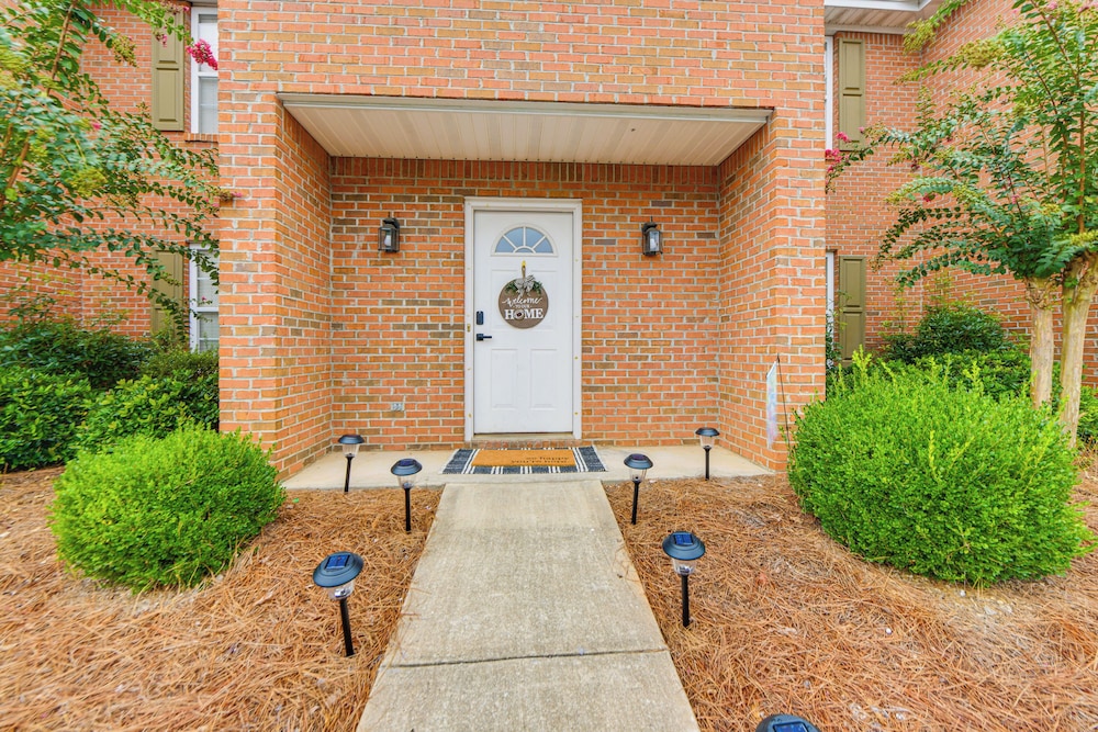 2 Mi to Tiger Territory! Condo w/ Community Pool