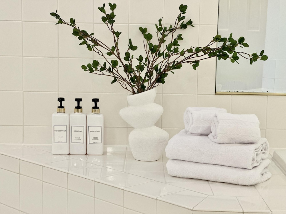 Coastal Haven Seaside Serenity Retreat