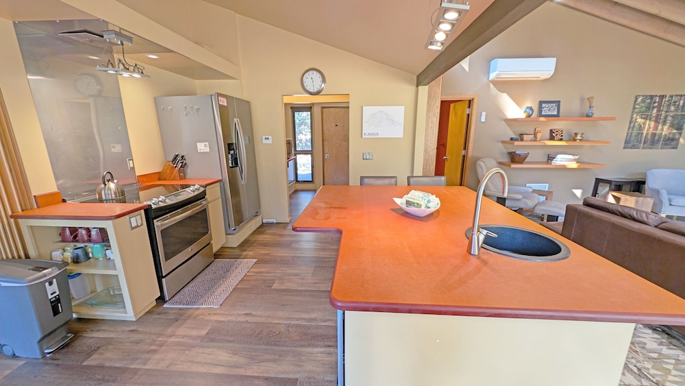 Salishan 5 3 Bedroom Home
