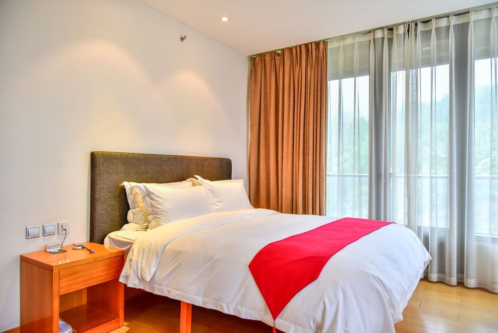 YunDing Grand Hotel