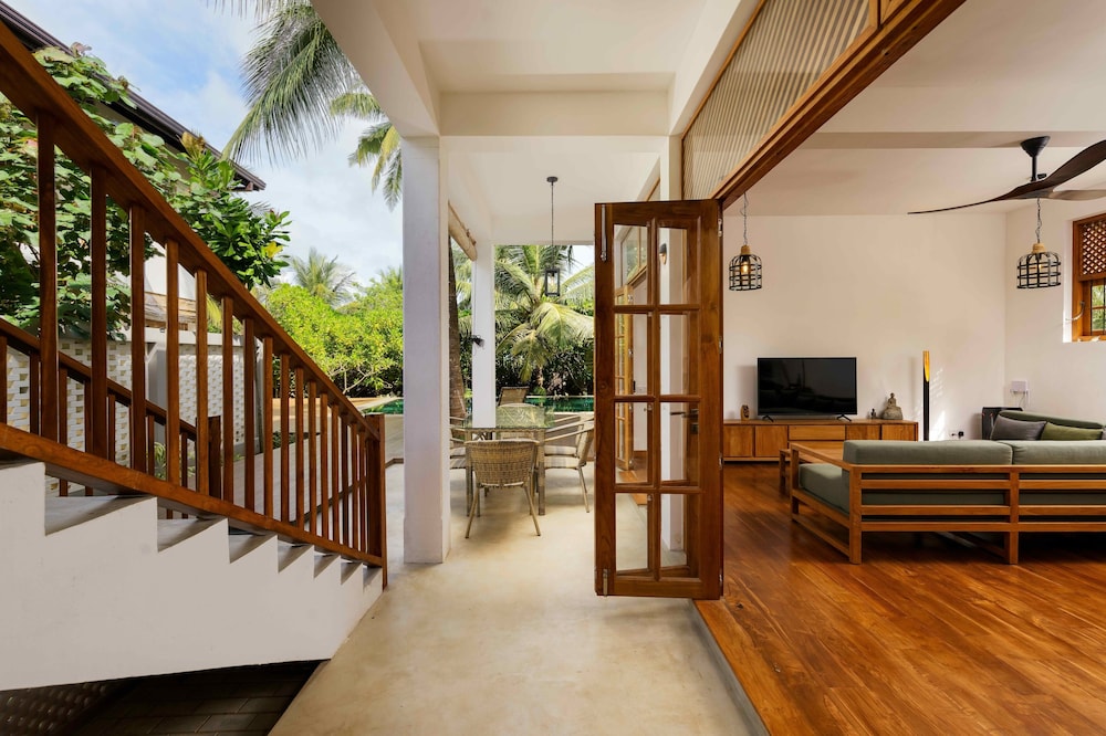 Kandakuliya Sunrise Beach Villas