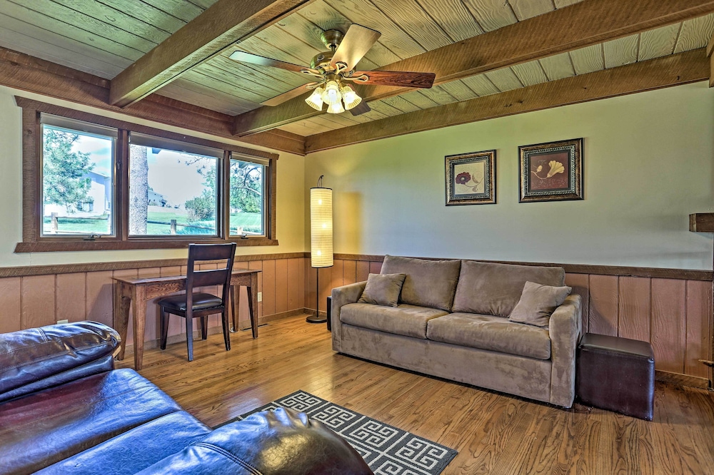 Rustic Black Hills Retreat w/ Expansive Views view 3