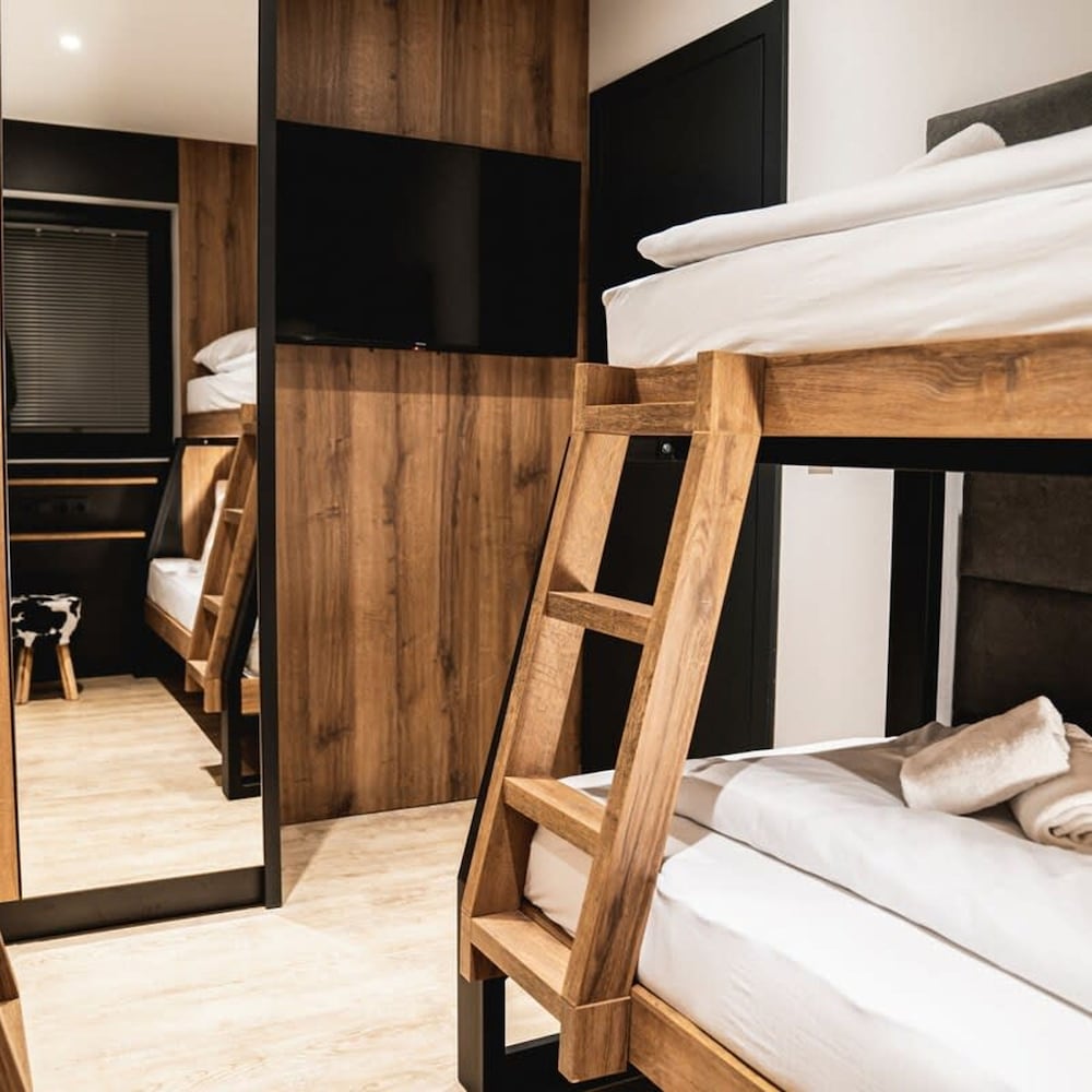 Chalet Amadeus - Designer Luxury Chalet for 14