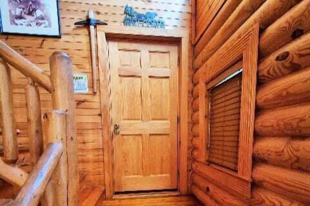 Prospector - Pigeon Forge 1 Bedroom Cabin