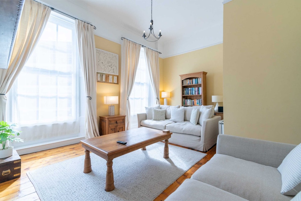 Lovely Pimlico Home