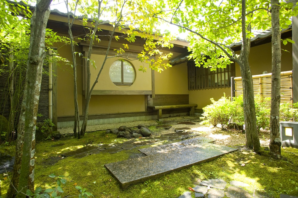 Ryotei Tanokura 64