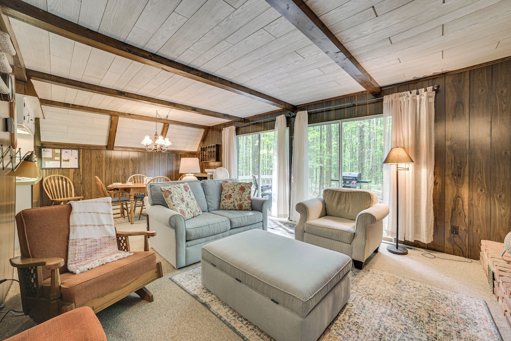 Woodsy A-frame Cabin w/ Lakes of the North Access