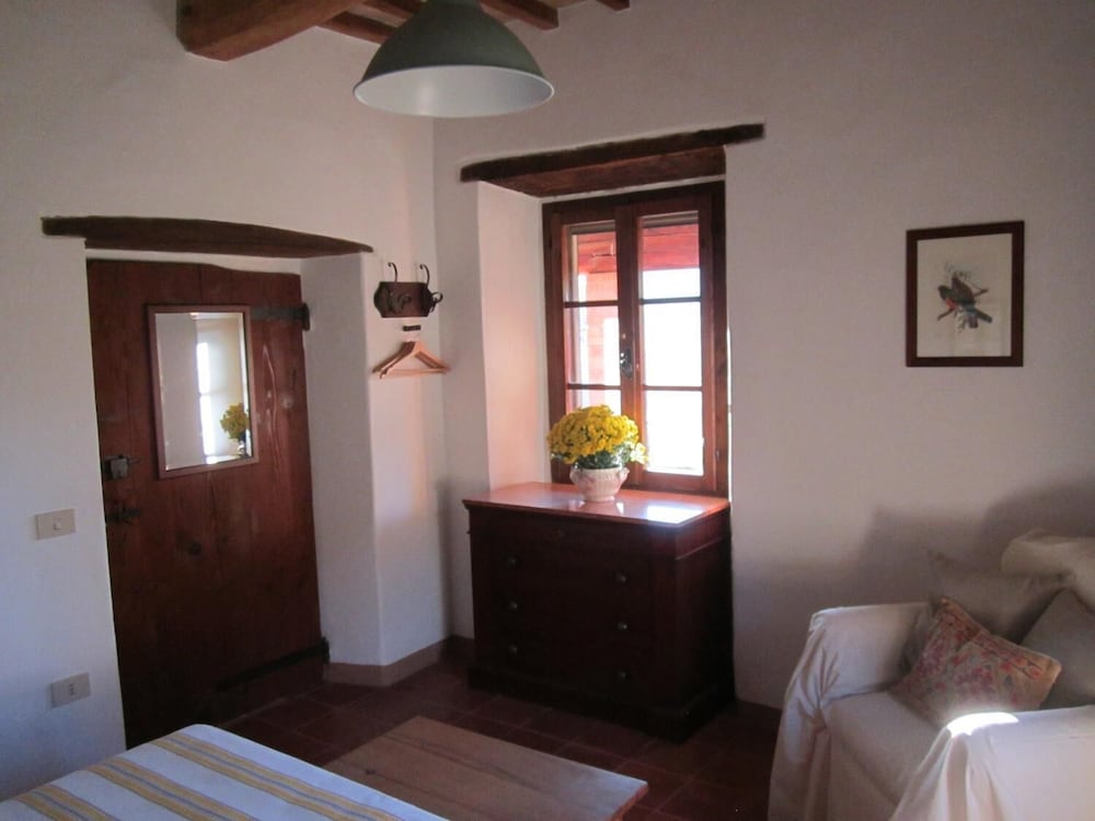 Tana Del Tasso view 4