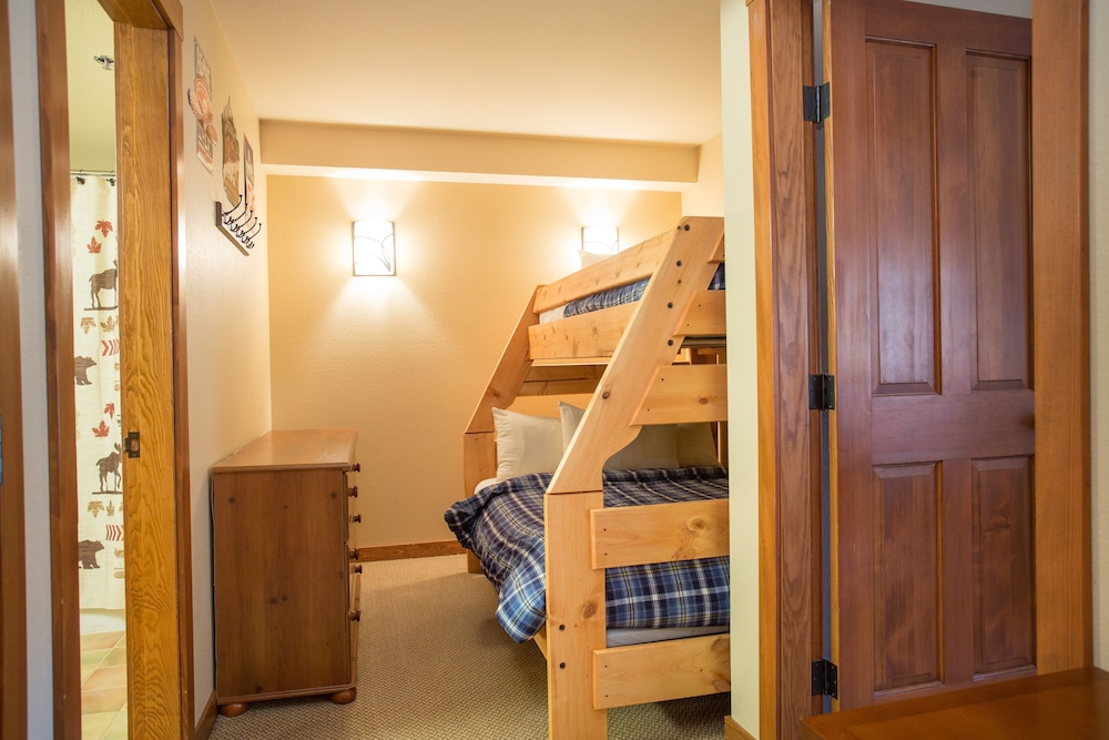 One Bedroom Condos at Powderhorn Lodge - Solitude UT