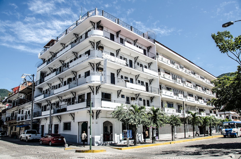 Hotel Belmar Galeria - Image 1